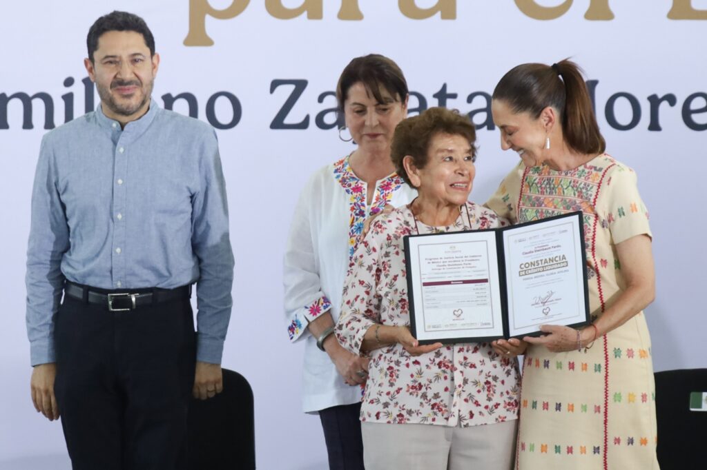 FOVISSSTE entrega 828 Constancias de Crédito Liquidado en el estado de Morelos. | Foto: FOVISSSTE