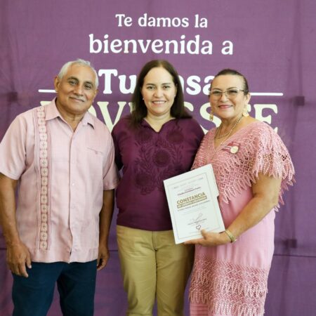 destacó que Yucatán es un estado clave y prioritario para garantizar el derecho a la vivienda adecuada, pues más de cuatro mil personas han recibido el respaldo y certeza sobre su patrimonio.