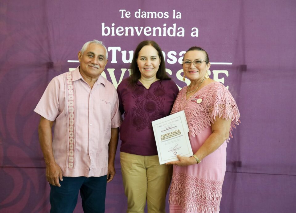 destacó que Yucatán es un estado clave y prioritario para garantizar el derecho a la vivienda adecuada, pues más de cuatro mil personas han recibido el respaldo y certeza sobre su patrimonio.