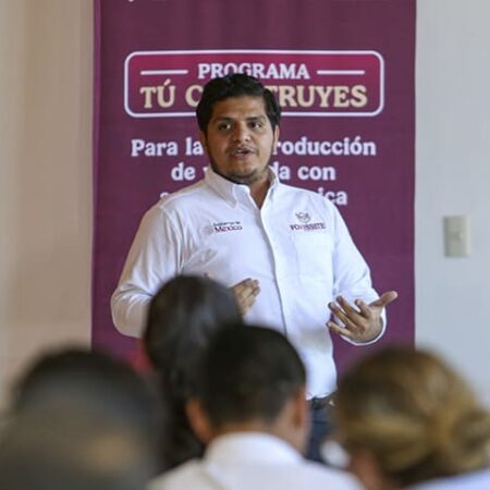Las personas interesadas en el Crédito Tú Construyes acudieron a la jornada informativa en el estado de Puebla. | Foto: FOVISSSTE
