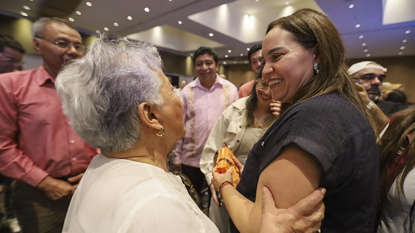 El evento contó con la presencia de la Gobernadora de Veracruz, Rocío Nahle García. | Foto: FOVISSSTE