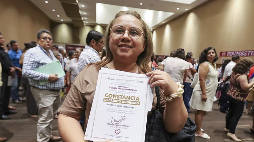 El evento contó con la presencia de la Gobernadora de Veracruz, Rocío Nahle García. | Foto: FOVISSSTE