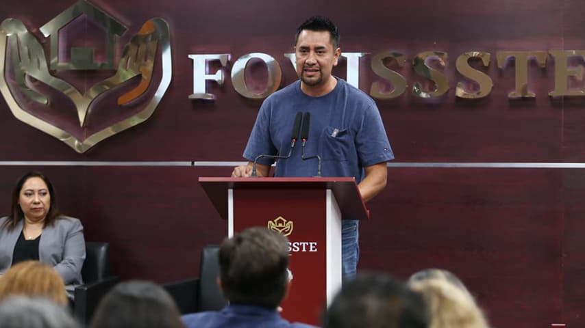 Jabnely Maldonado destacó que este documento es fruto del esfuerzo de las personas acreditadas. | Foto: FOVISSSTE