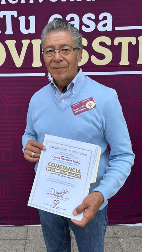 En este evento, se entregaron 500 Constancias de Crédito Liquidado. | Foto: FOVISSSTE