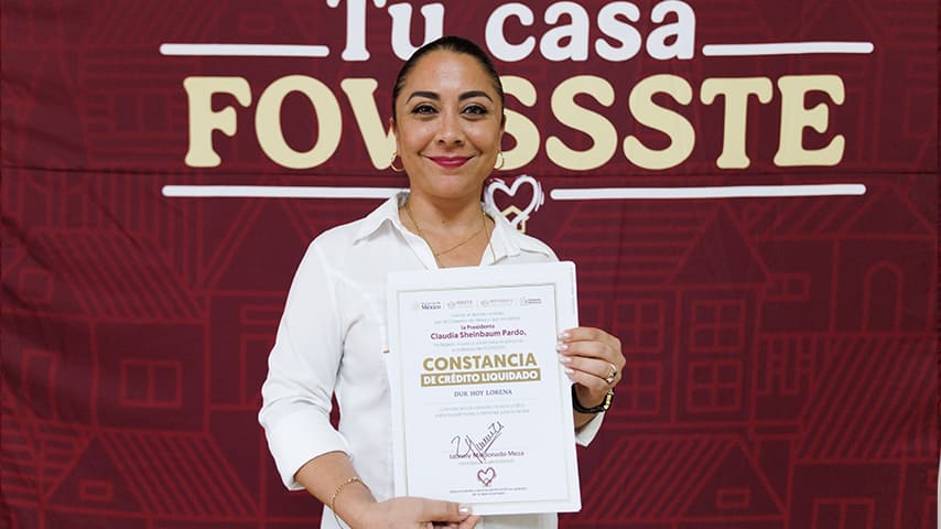 Además de la entrega de constancias, se firmó un convenio entre FOVISSSTE y el Gobierno del Estado de Quintana Roo. | Foto: FOVISSSTE