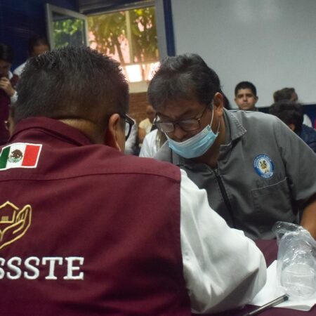 • FOVISSSTE en tu Oficina es uno de los esfuerzos del Fondo por acercar todos sus servicios a la derechohabiencia para tener una relación más cercana.