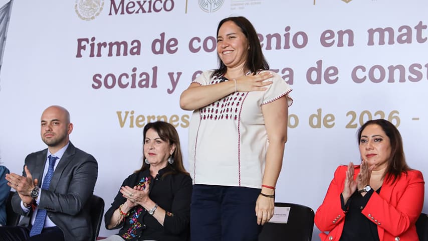 En este evento, también se firmó un convenio con el cual el trámite de escrituración será gratuito en Morelos. | Foto: FOVISSSTE