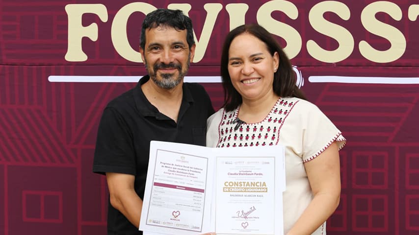 En este evento, también se firmó un convenio con el cual el trámite de escrituración será gratuito en Morelos. | Foto: FOVISSSTE