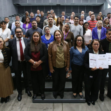 FOVISSSTE en tu Oficina cierra jornada en la SENER y entrega Constancias de Finiquito