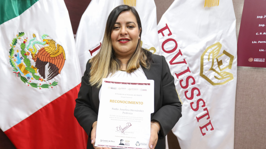 •	Nadia Hernández y Brandom Candia fueron galardonados con el premio que valora su vocación de servicio 